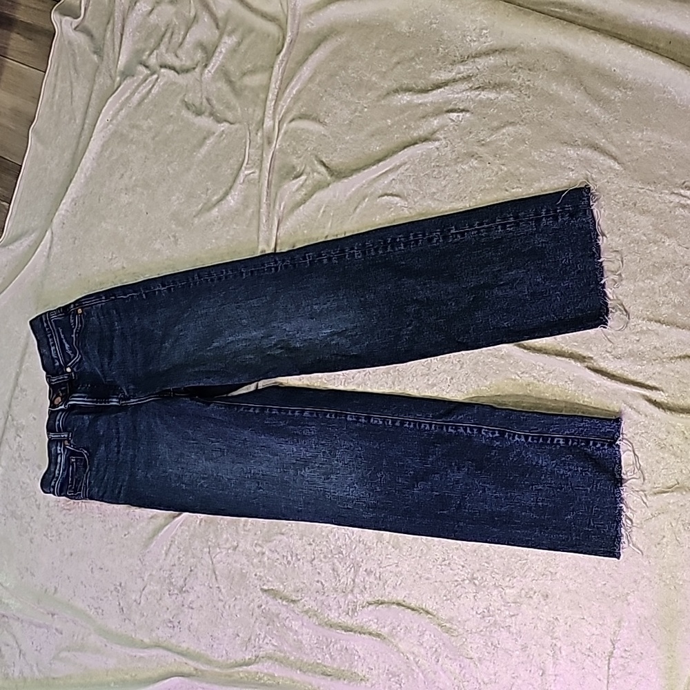 Express Distressed Medium wash Super High Rise modern Straight Jeans